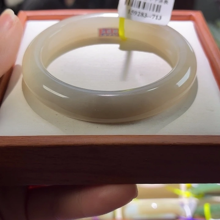 和田玉未镶嵌手镯49 55.56