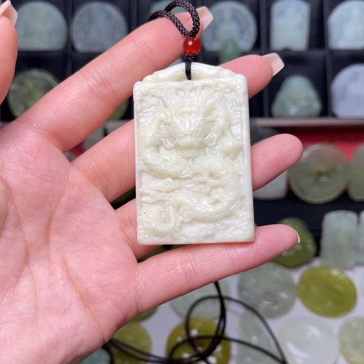 晨***晨岫玉未镶嵌吊坠(赠链)