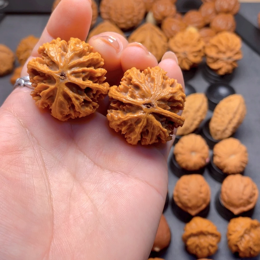 核桃文玩把尖粗筋灯笼