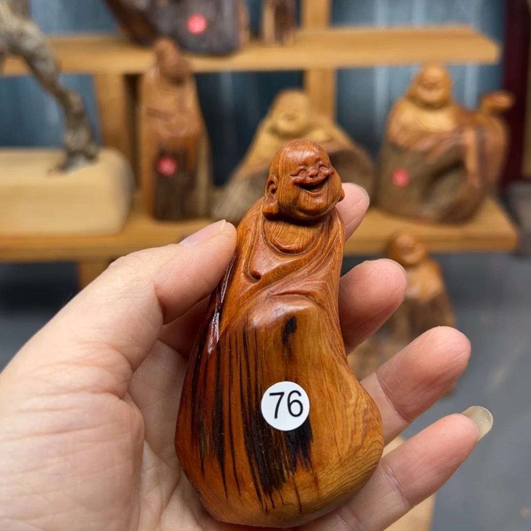 林***肆木崖柏木摆件手把件