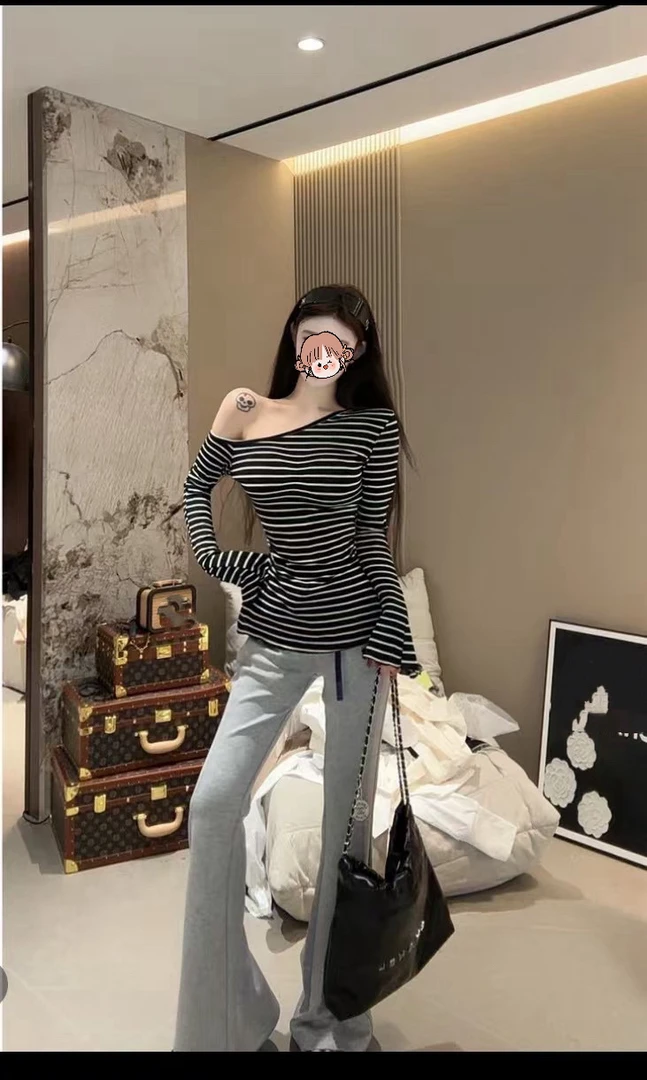 洁哥 新品辣妹横条斜肩显瘦不规则上衣