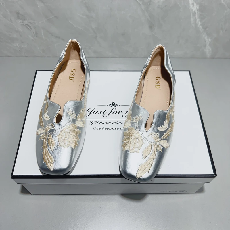 国风新中式方头平底单鞋女2025新款复古刺绣汉服旗袍鞋软底豆豆鞋