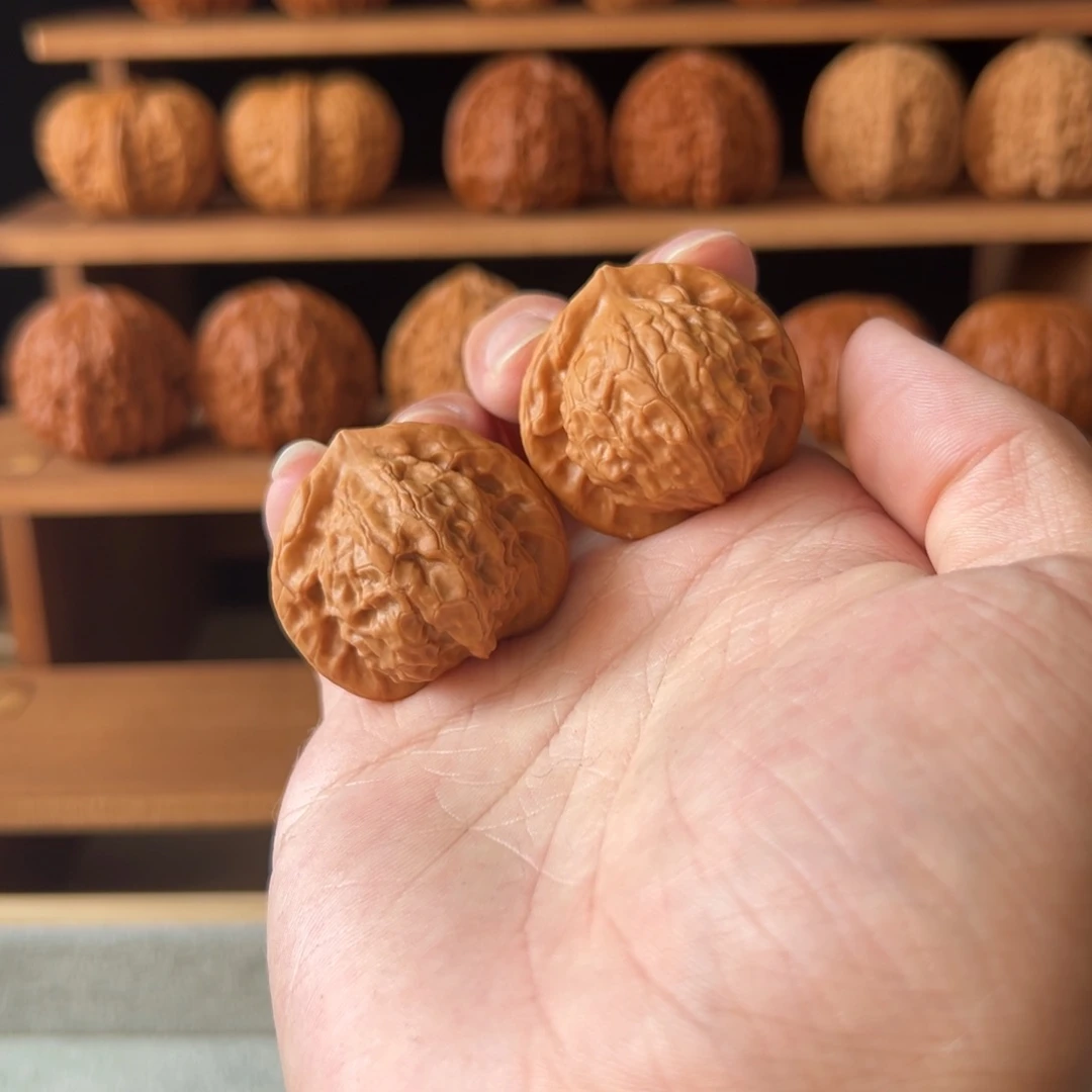 核桃把件是**吖35全品图图