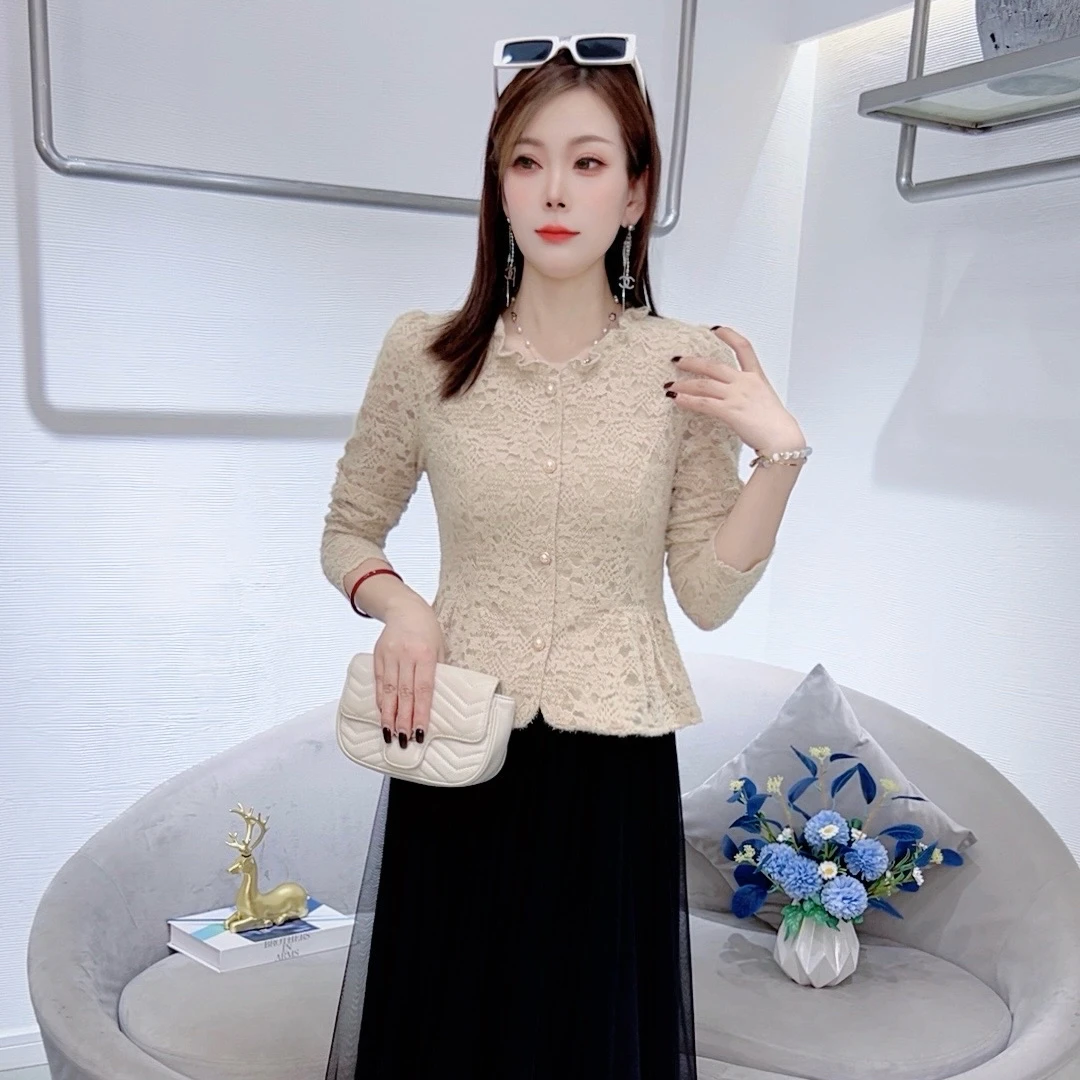 A8821法式气质圆领蕾丝衬衫女秋季新款修身显瘦甜美减龄洋气上衣