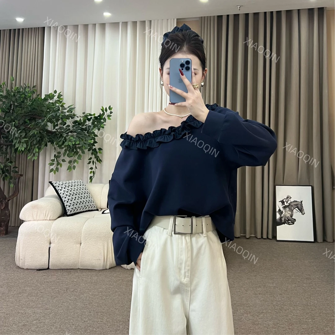 XIAOQIN【风旅铃兰】春季小众设计木耳边斜肩长袖卫衣上衣251743