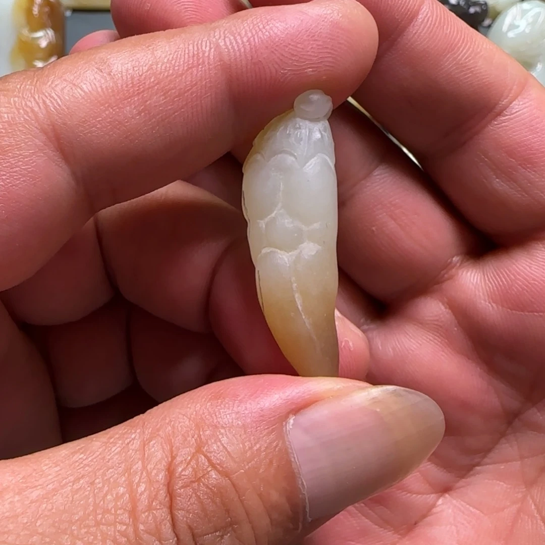 和田玉未镶嵌颈饰紫*