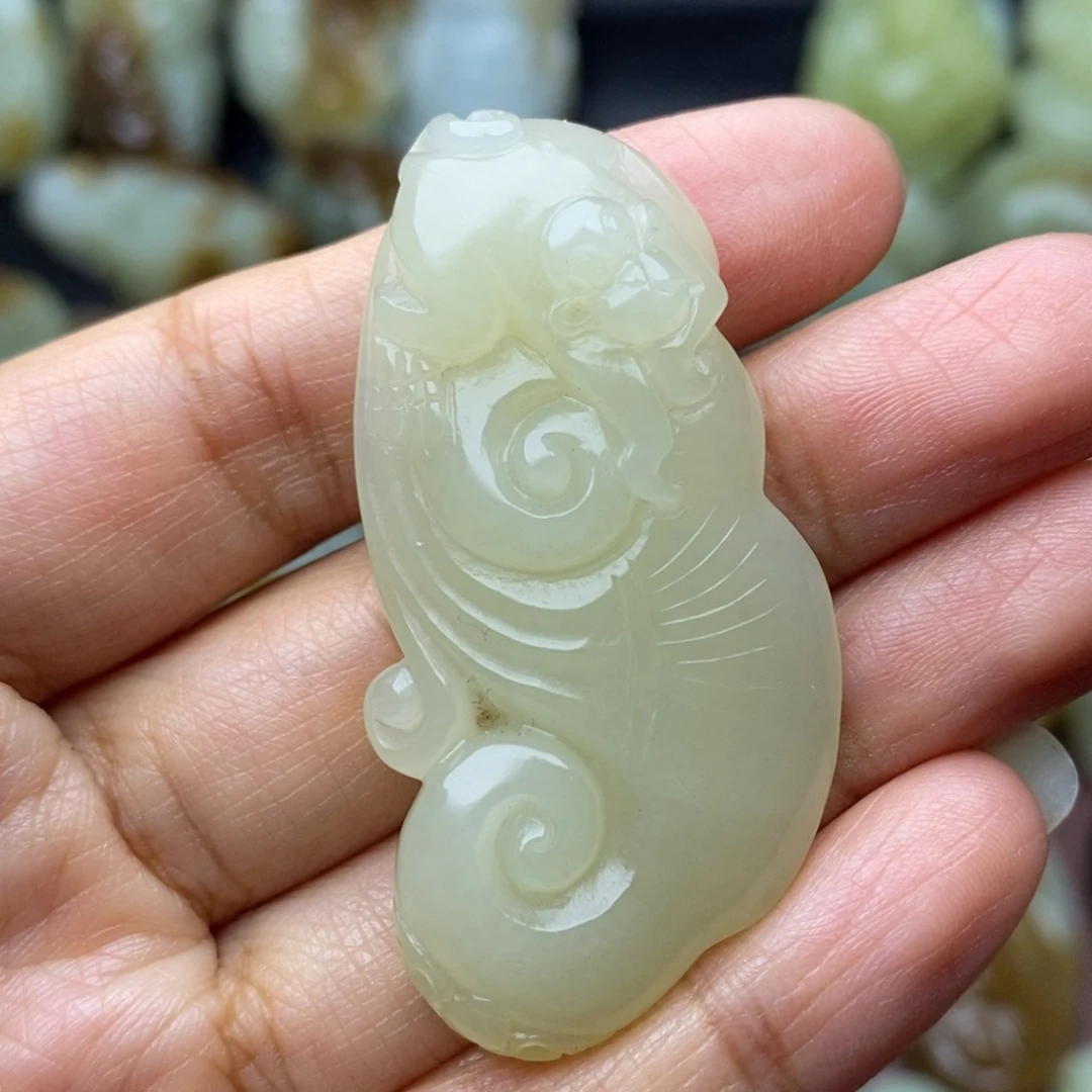 项链未镶嵌和田玉（糖玉）