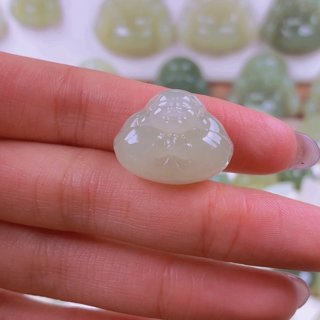 和田玉未镶嵌颈饰福利抱抱佛