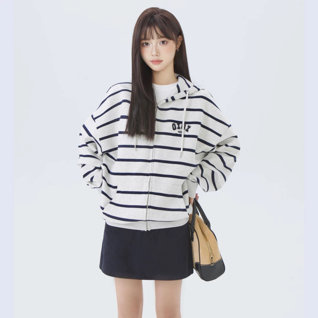 byo!oi OIOI秋冬学院风条纹连帽卫衣宽松休闲刺绣外套女秋季外套