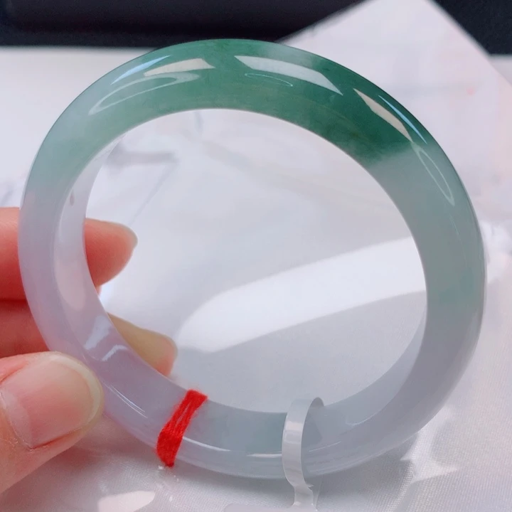 翡翠未镶嵌手镯55圈口