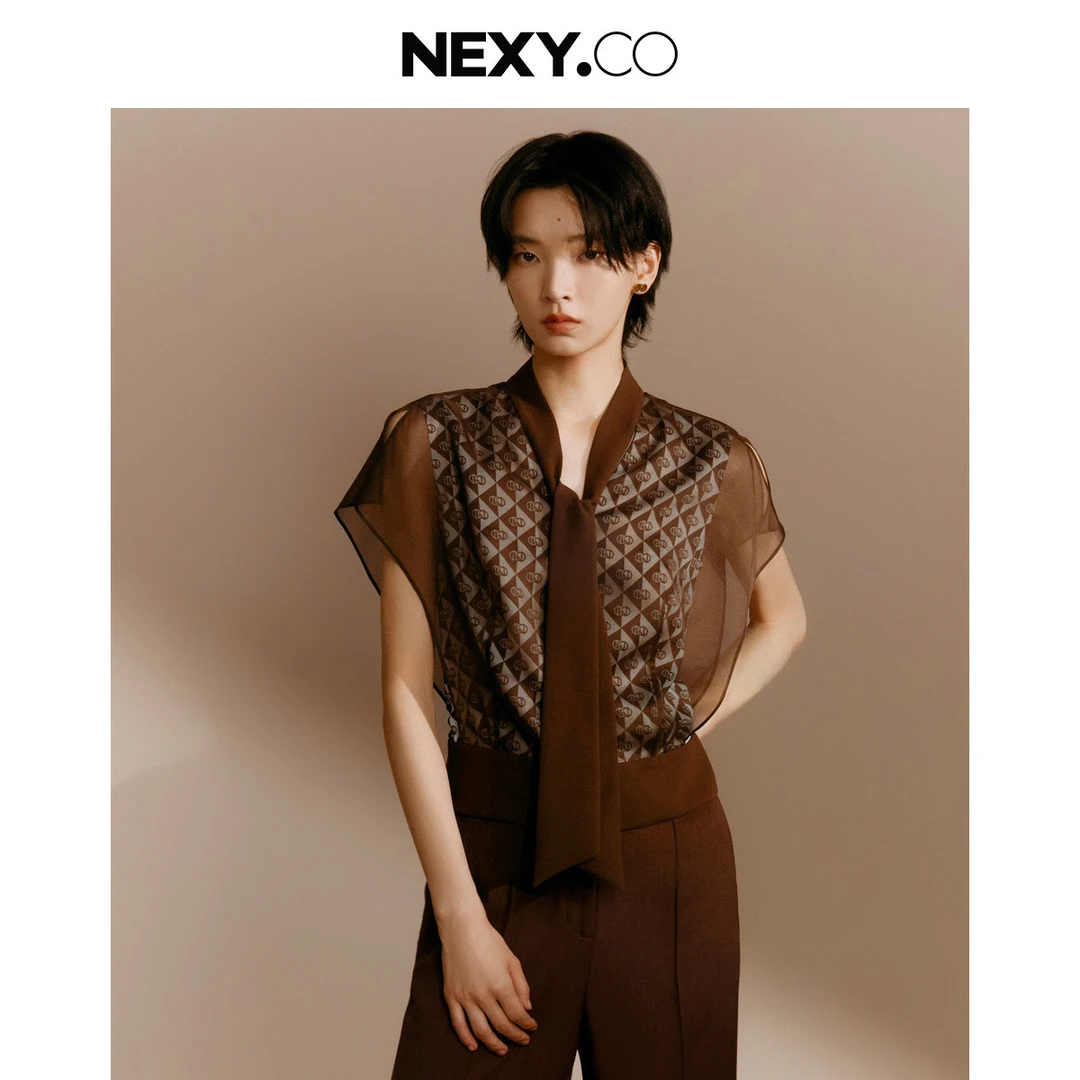 【岚岚专属】奈蔻气质系带领设计感拼接梭织套头衬衫