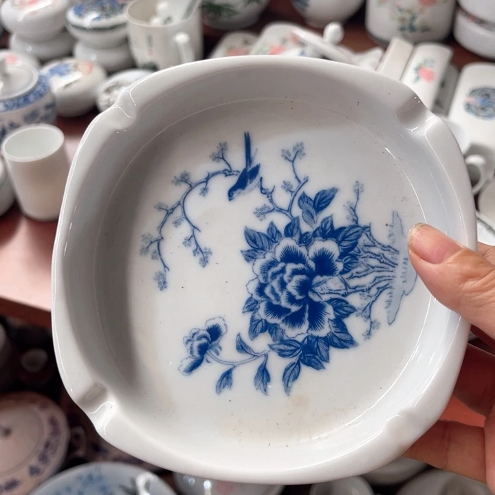 醴陵高温瓷国光烟灰缸14厘米