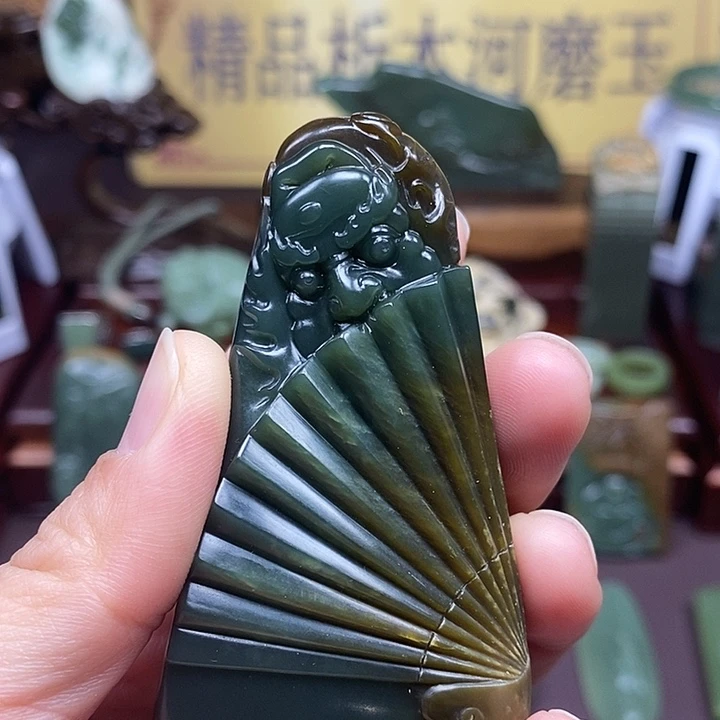 岫岩河磨玉（透闪石质玉）析木未镶嵌A****