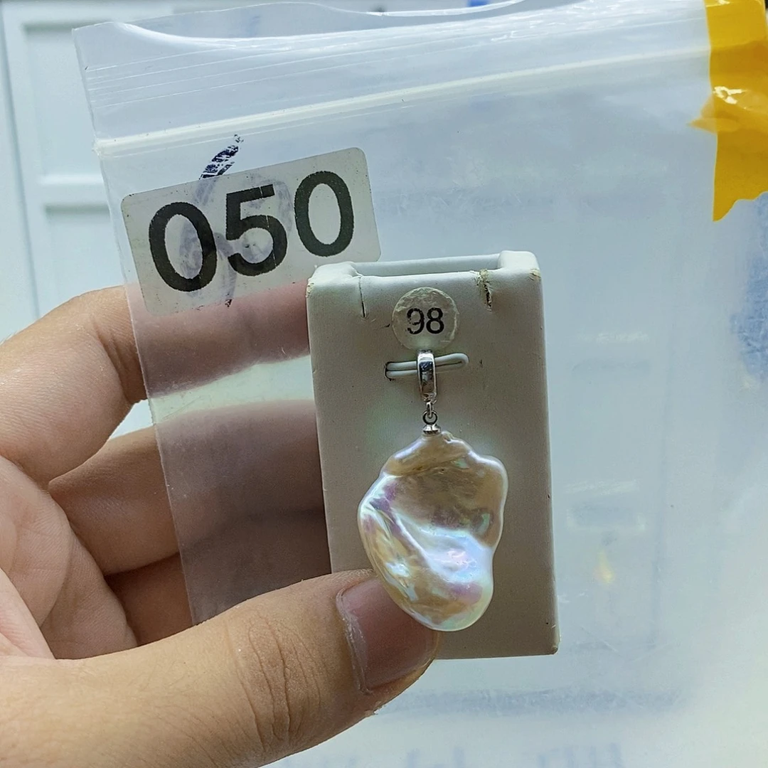 淡水珍珠颈饰合金