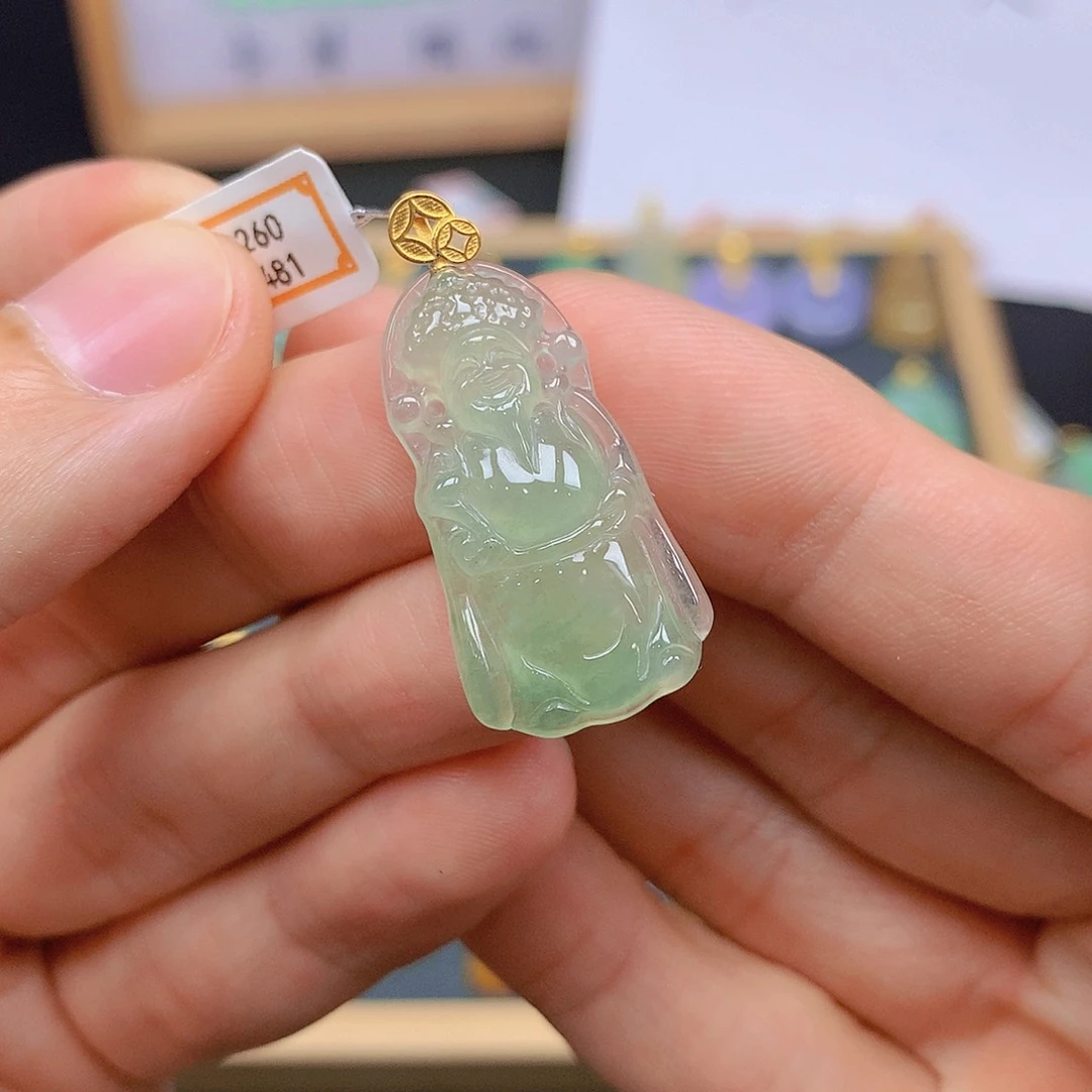 翡翠18K金镶嵌颈饰翡翠