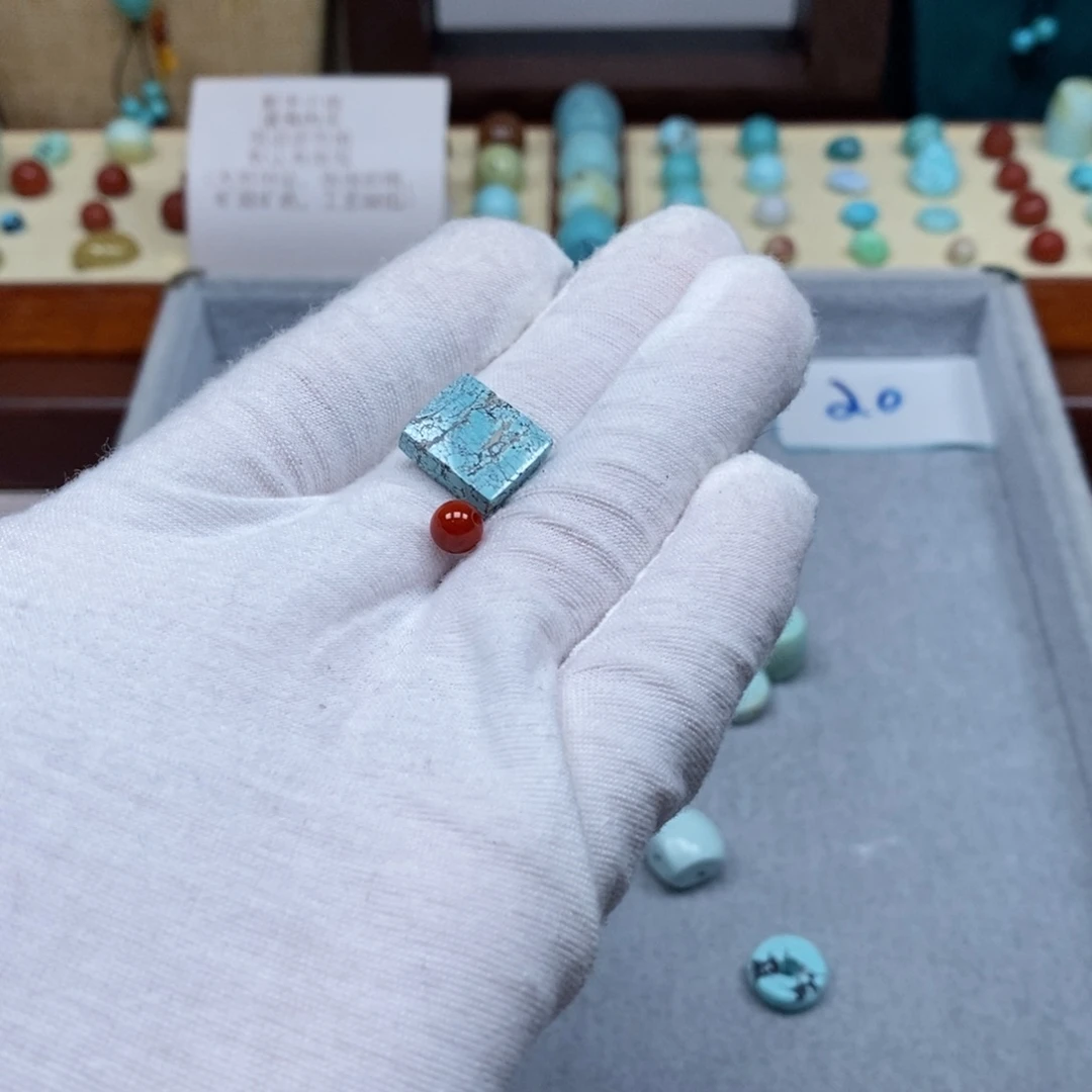 南红玛瑙配饰未镶嵌