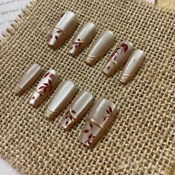 桃甜也·红棕树叶猫眼纯欲风显白秋冬款高级感可拆卸美甲甲片