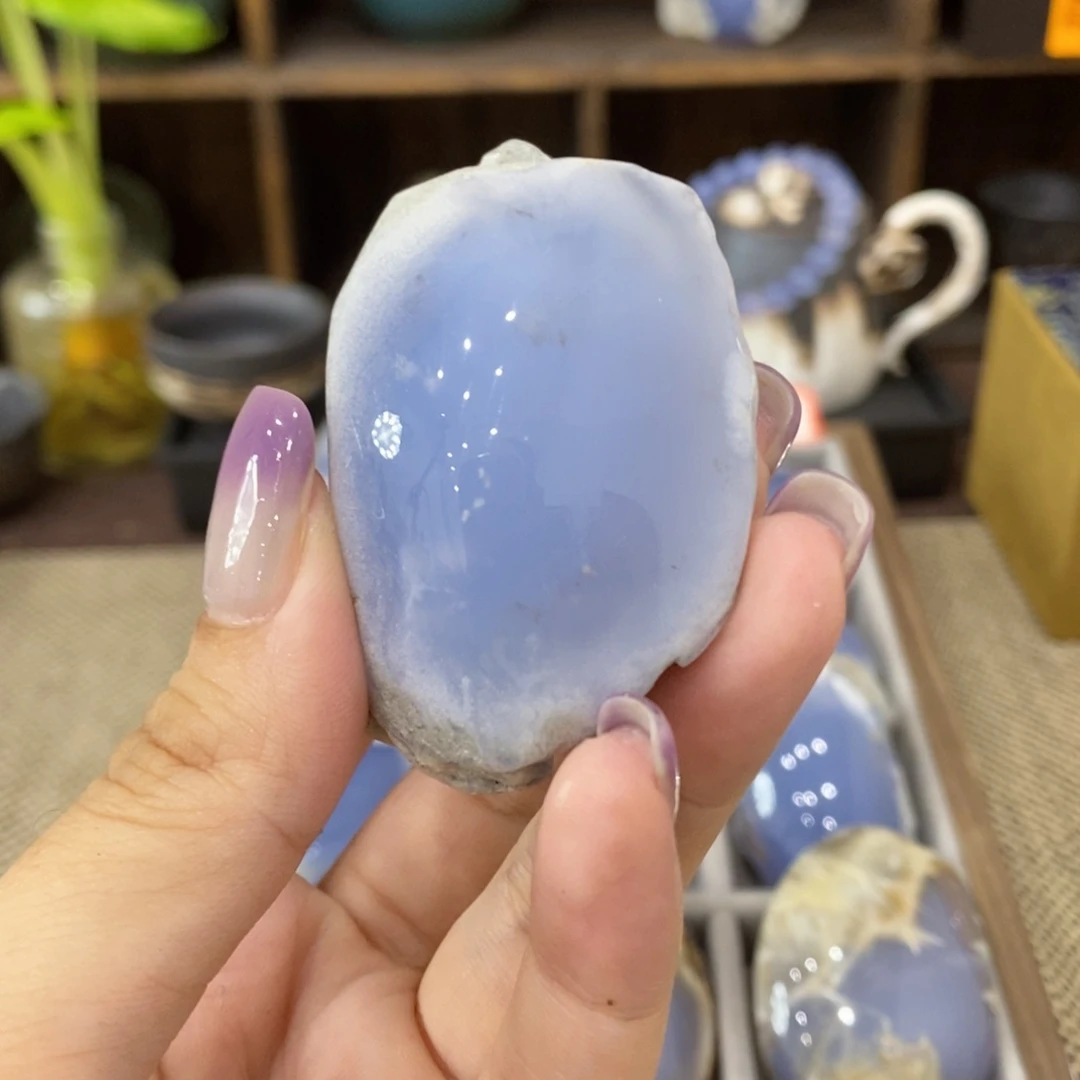 未镶嵌玛瑙/玉髓珠宝奇石燕**翩