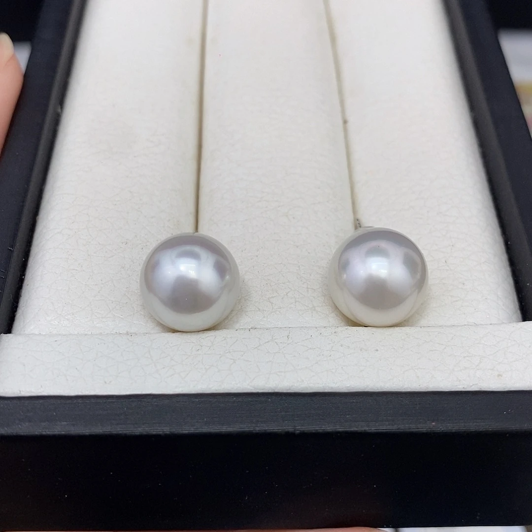 18K金镶嵌海水珍珠耳饰13-14mm澳白耳钉