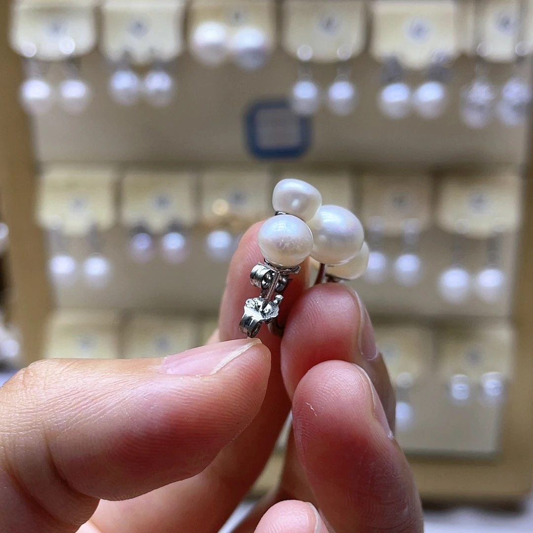 银S925镶嵌耳饰淡水珍珠