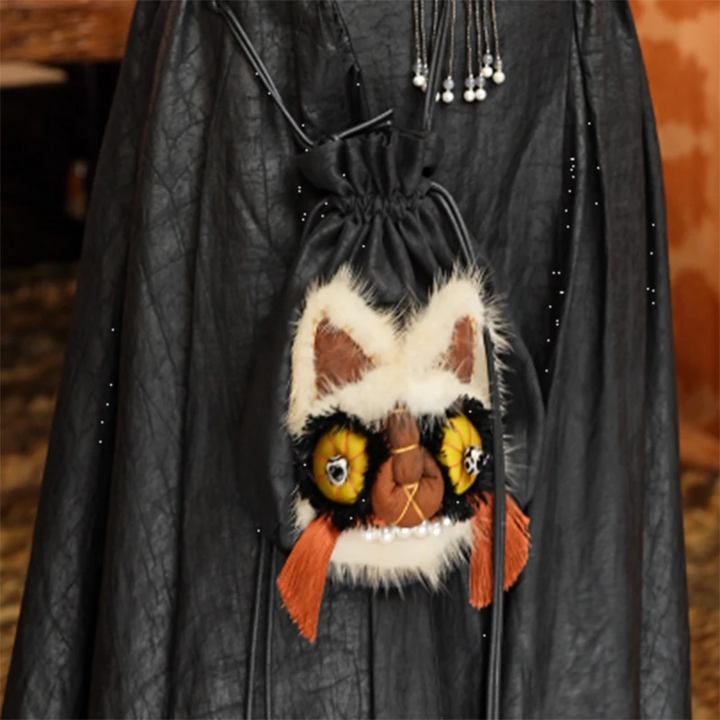 高定吞金兽斜跨包包