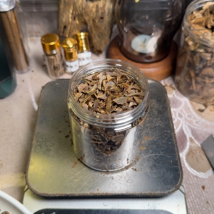 楠木绿香乌身沉水原材料 53