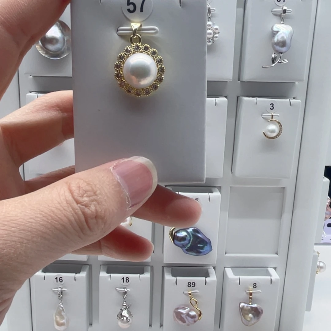 淡水珍珠颈饰合金