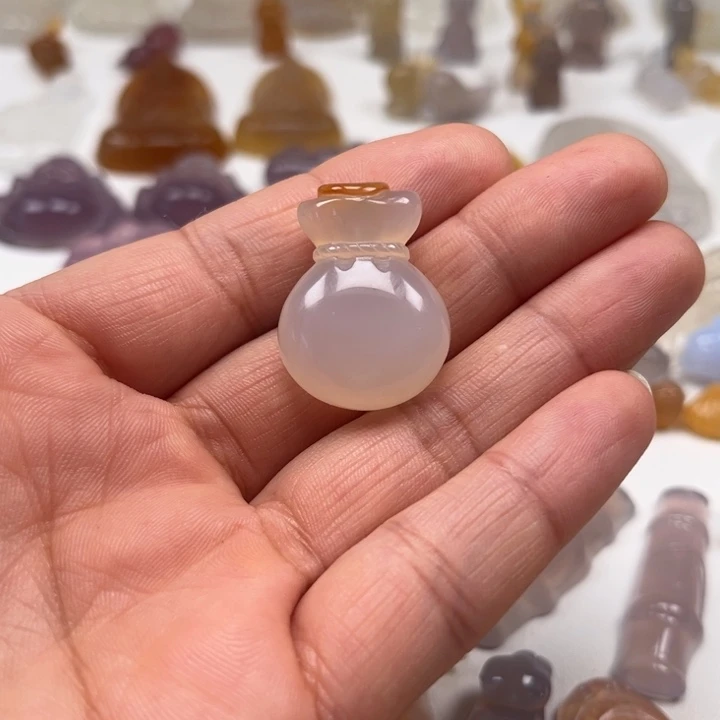 玛瑙/玉髓未镶嵌颈饰