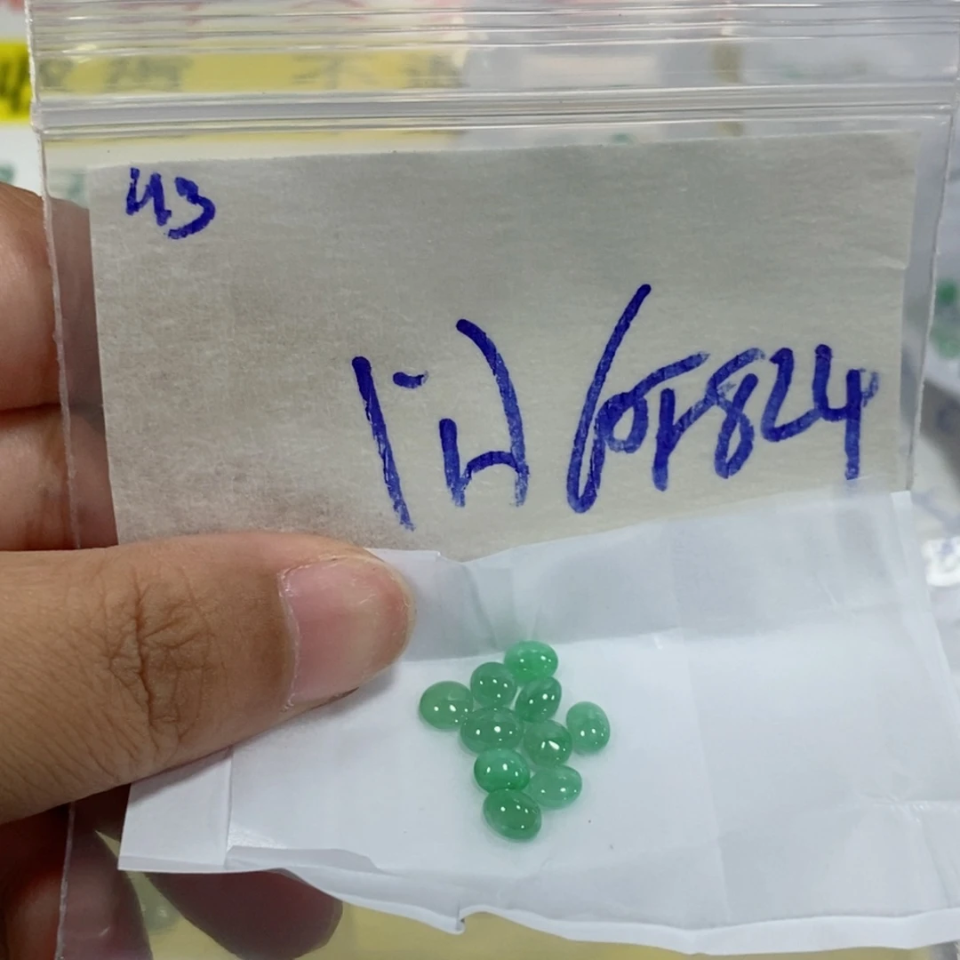 未镶嵌定制翡翠不