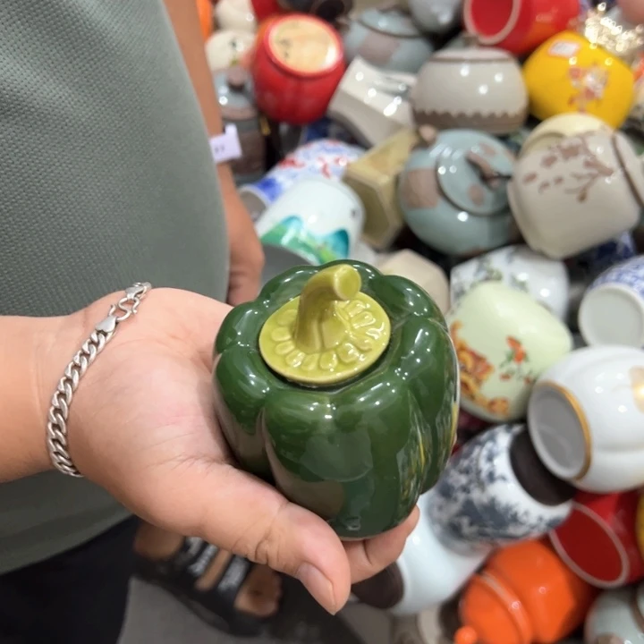瑕疵福利品陶瓷茶叶罐介意勿拍