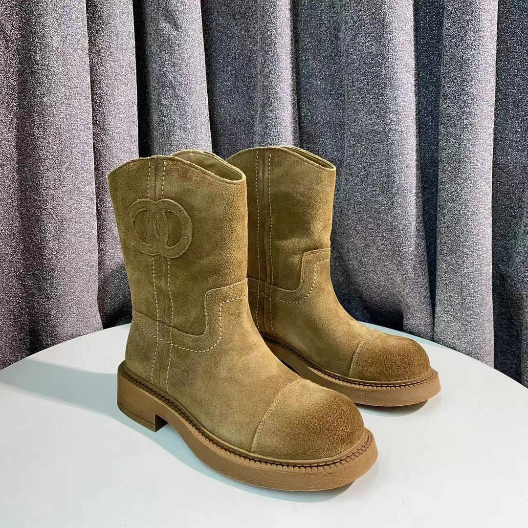 C748 卡其  粗跟圆头真皮一脚蹬中筒靴 骑士靴