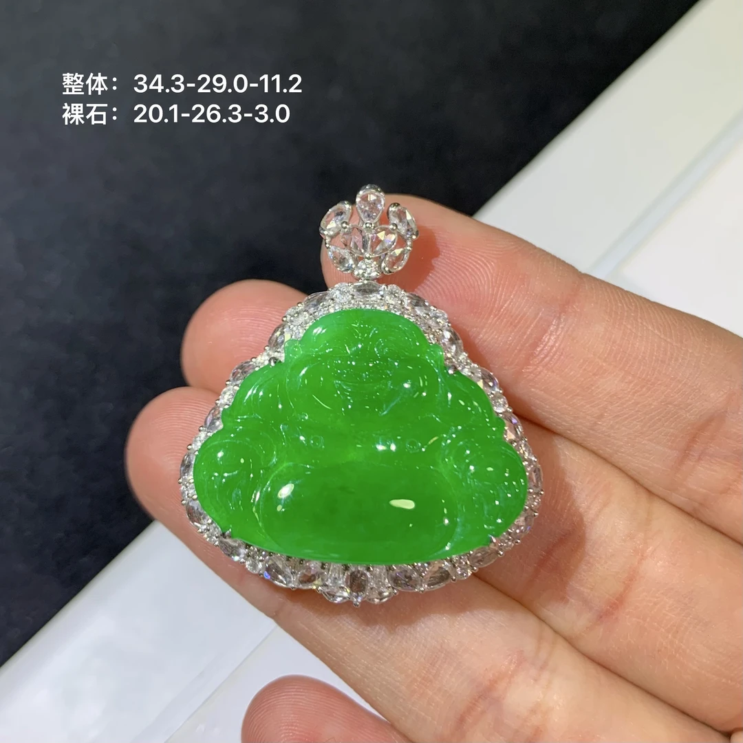 满绿正阳绿佛公翡翠吊坠