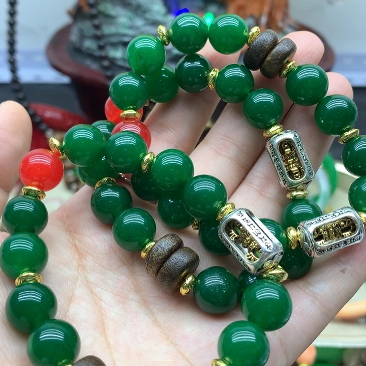 翡翠未镶嵌颈饰吊坠