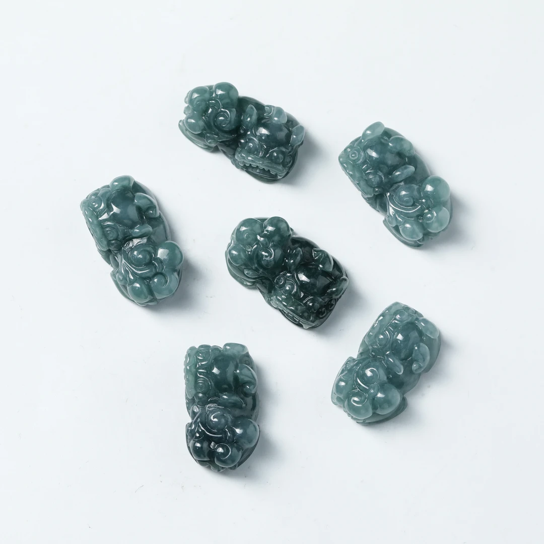 翡翠挂件约24.5mm约5.5g（多样性发货，发其一）G29240321-01