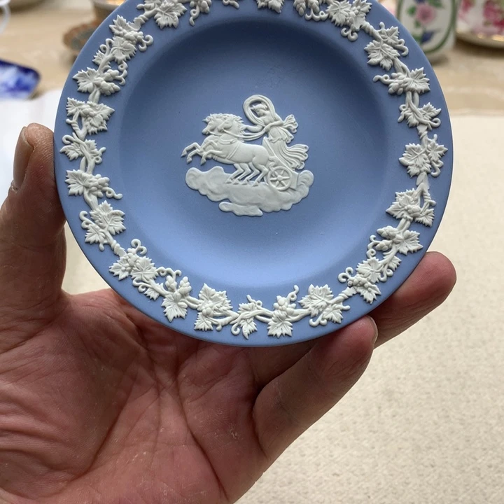 瓷片这点上架就卖