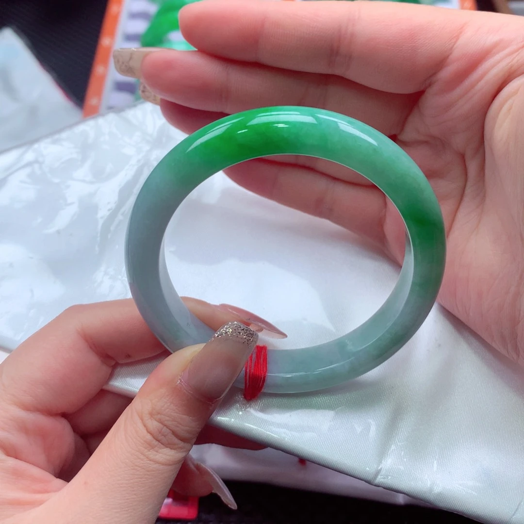 未镶嵌手镯翡翠翡翠