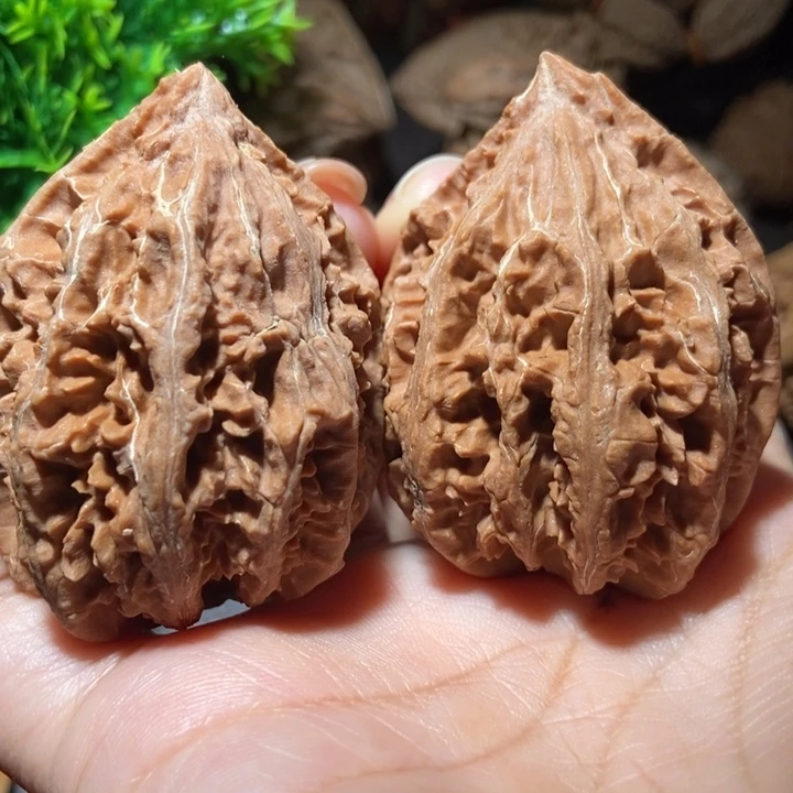 把件文玩核桃东北楸子小雪77