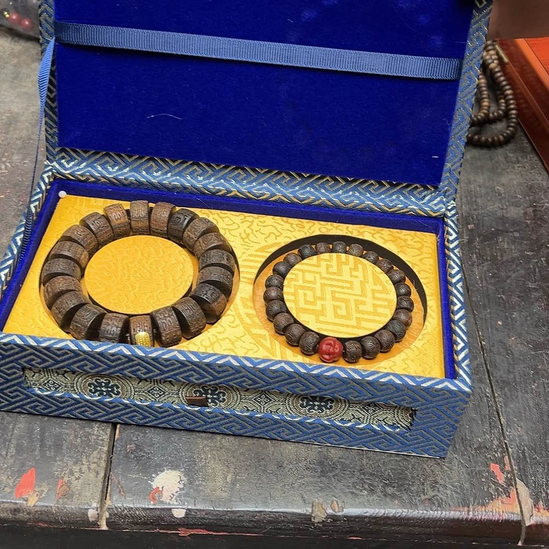 大叶紫檀（黑酸枝木类）