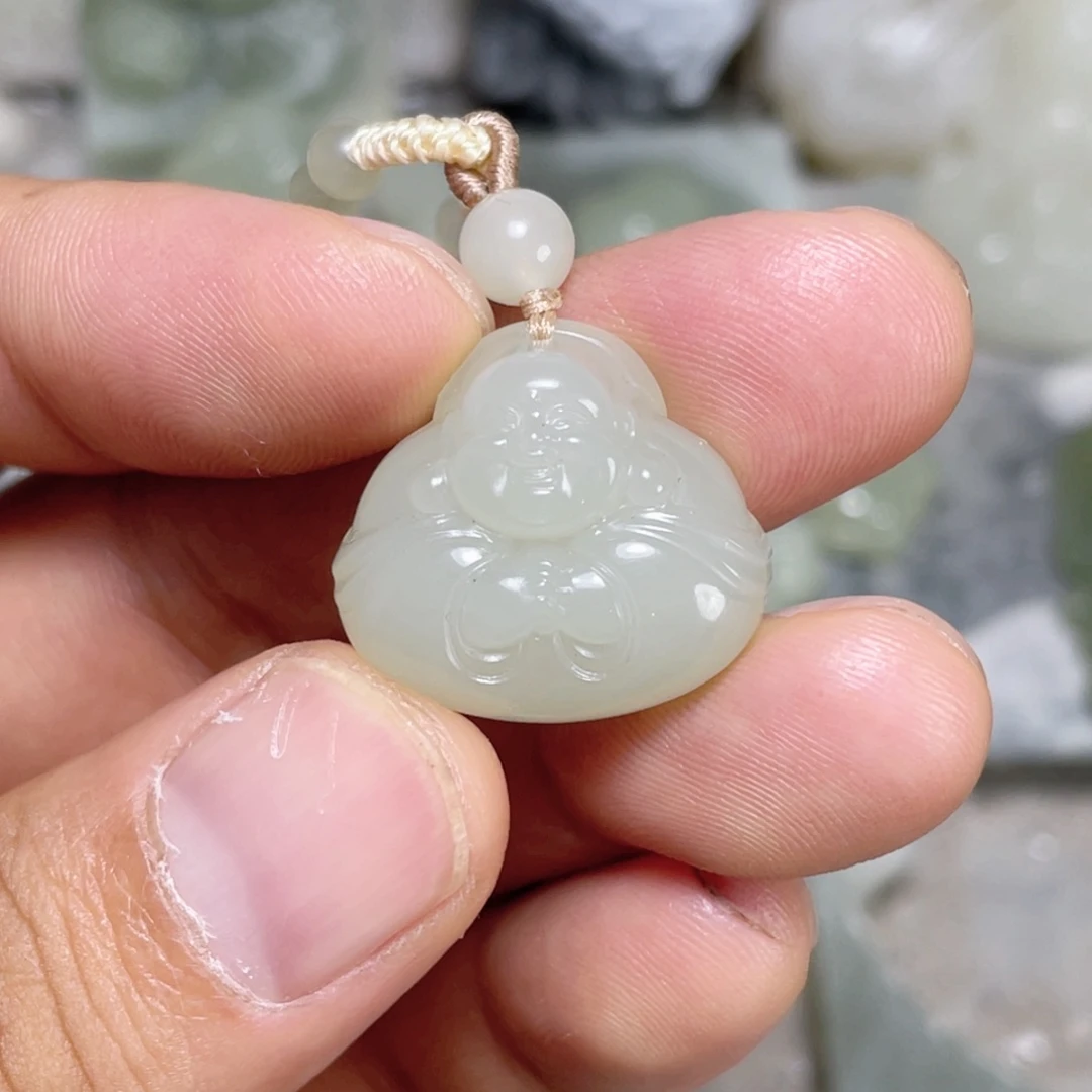 颈饰未镶嵌和田玉