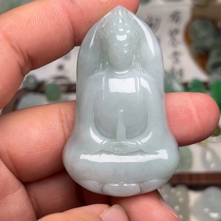 翡翠未镶嵌颈饰素衣观音