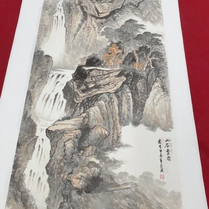 国画花鸟等图案为一体而