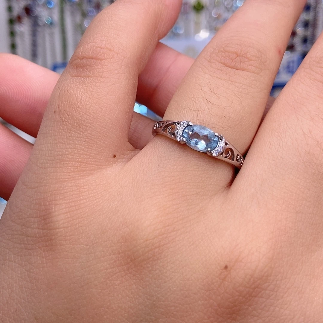 海蓝宝石银S925镶嵌戒指