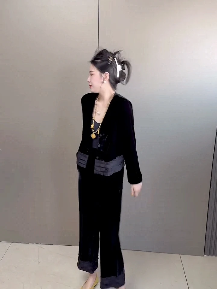 104欧货时尚V领丝绒木耳边拼接宽松外套上衣