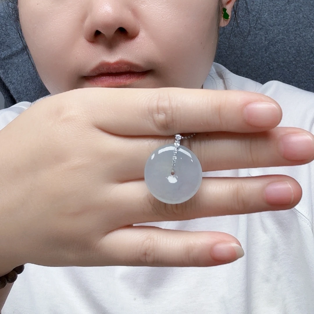 翡翠18K金镶嵌颈饰翡翠平安扣