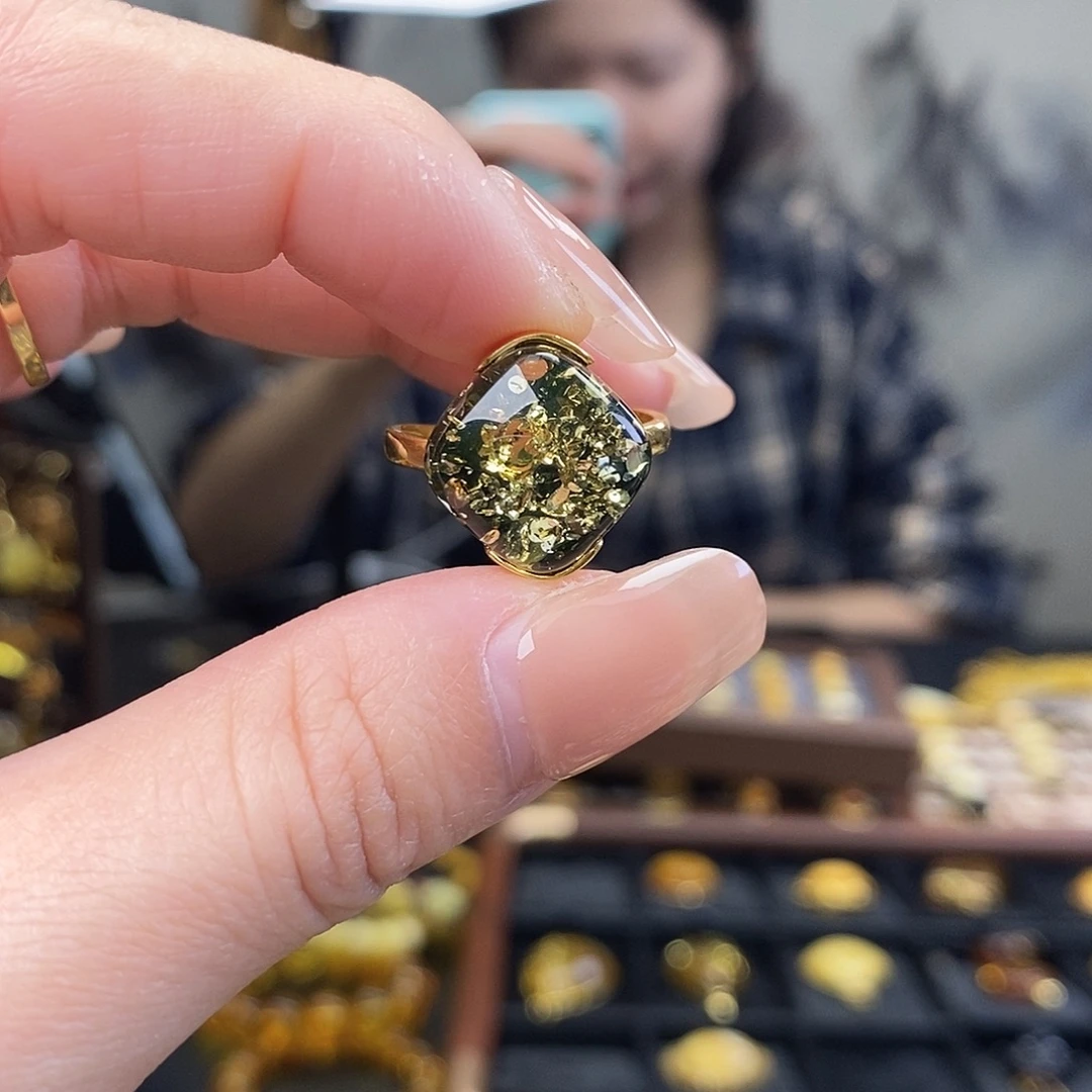 琥珀未镶嵌裸石成品