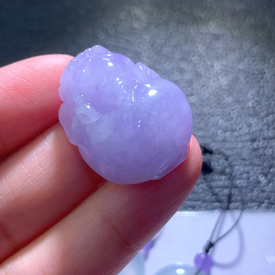 颈饰未镶嵌翡翠悄****豆缅甸