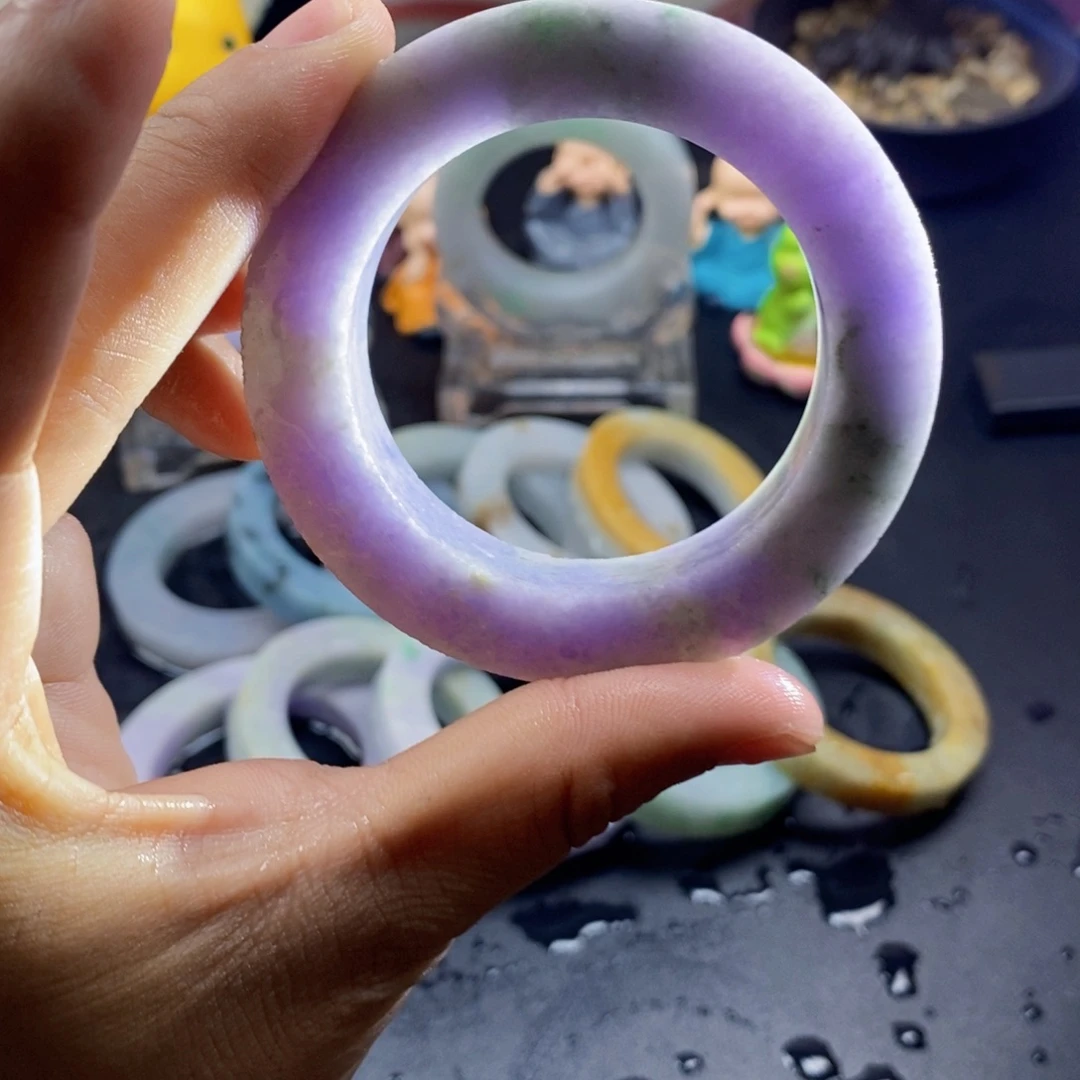 未镶嵌翡翠手镯定制翡翠