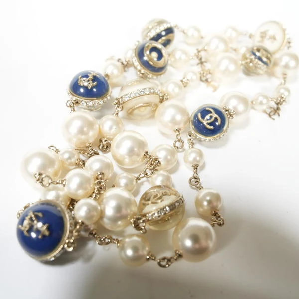 Chanel船锚蓝白亚克力珠大珍珠项链