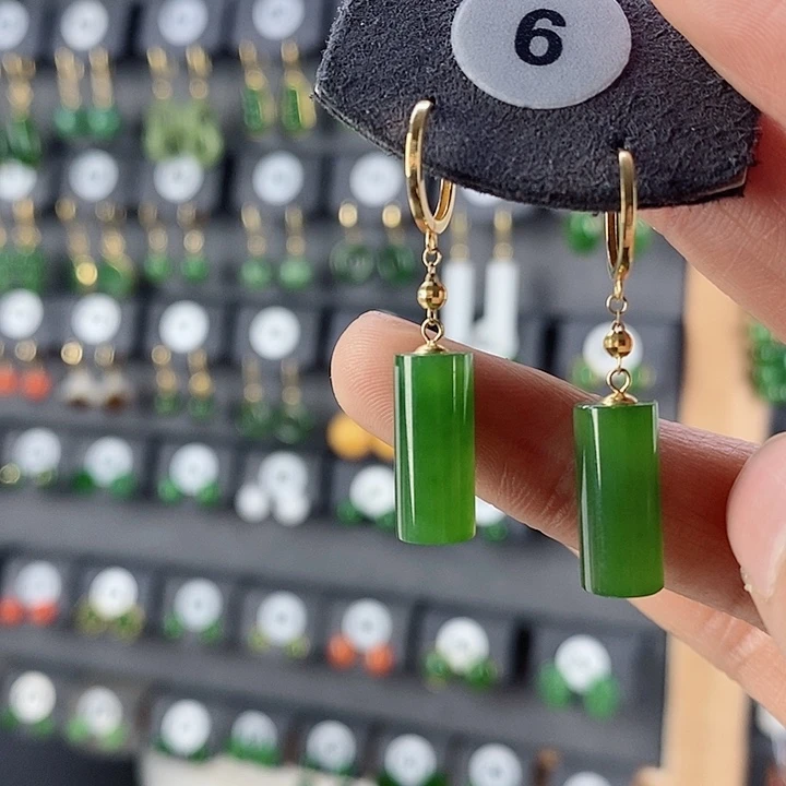 和田玉耳饰18K金镶嵌