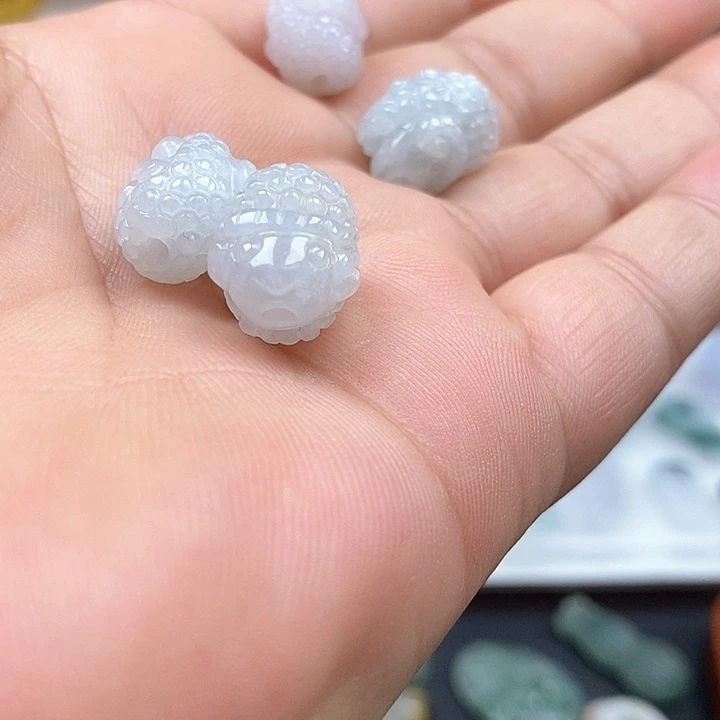 翡翠未镶嵌吊坠(不含链)一个60